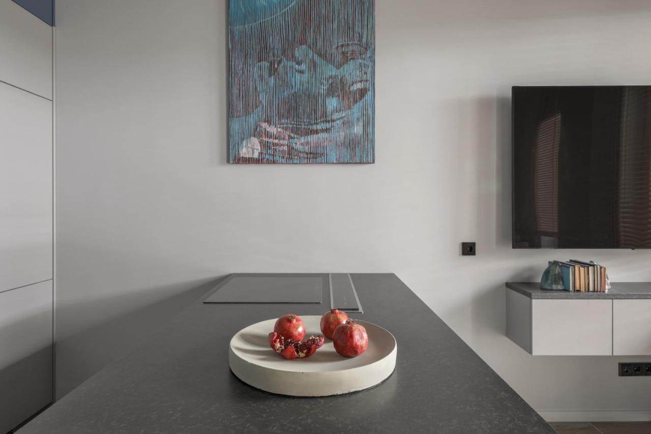 Ivis House Modern Apartment In Vilnius Old Town With Balcony Dış mekan fotoğraf