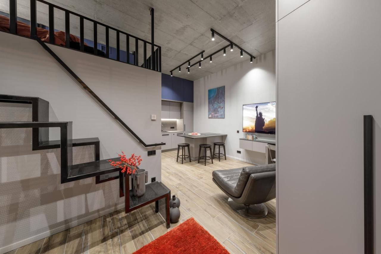 Ivis House Modern Apartment In Vilnius Old Town With Balcony Dış mekan fotoğraf