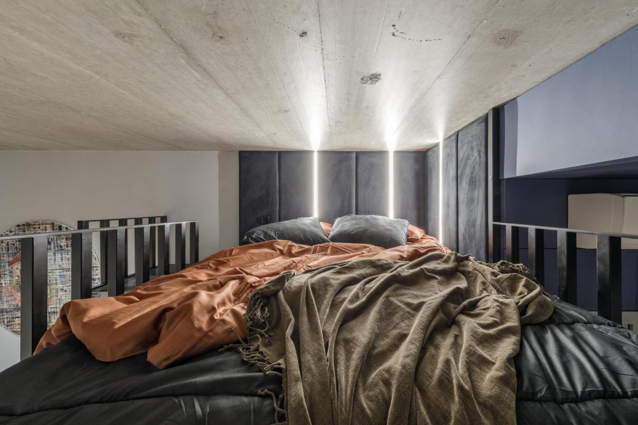 Ivis House Modern Apartment In Vilnius Old Town With Balcony Dış mekan fotoğraf
