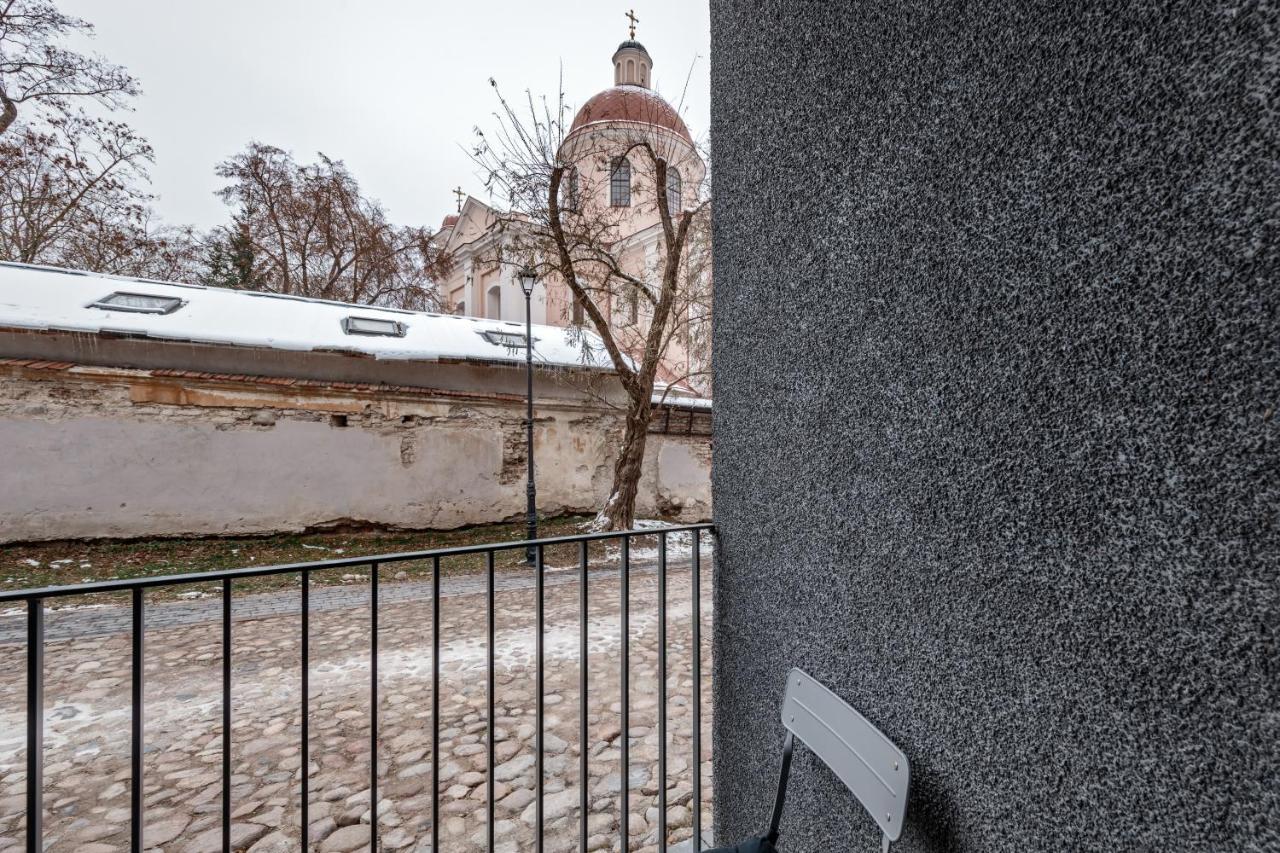 Ivis House Modern Apartment In Vilnius Old Town With Balcony Dış mekan fotoğraf