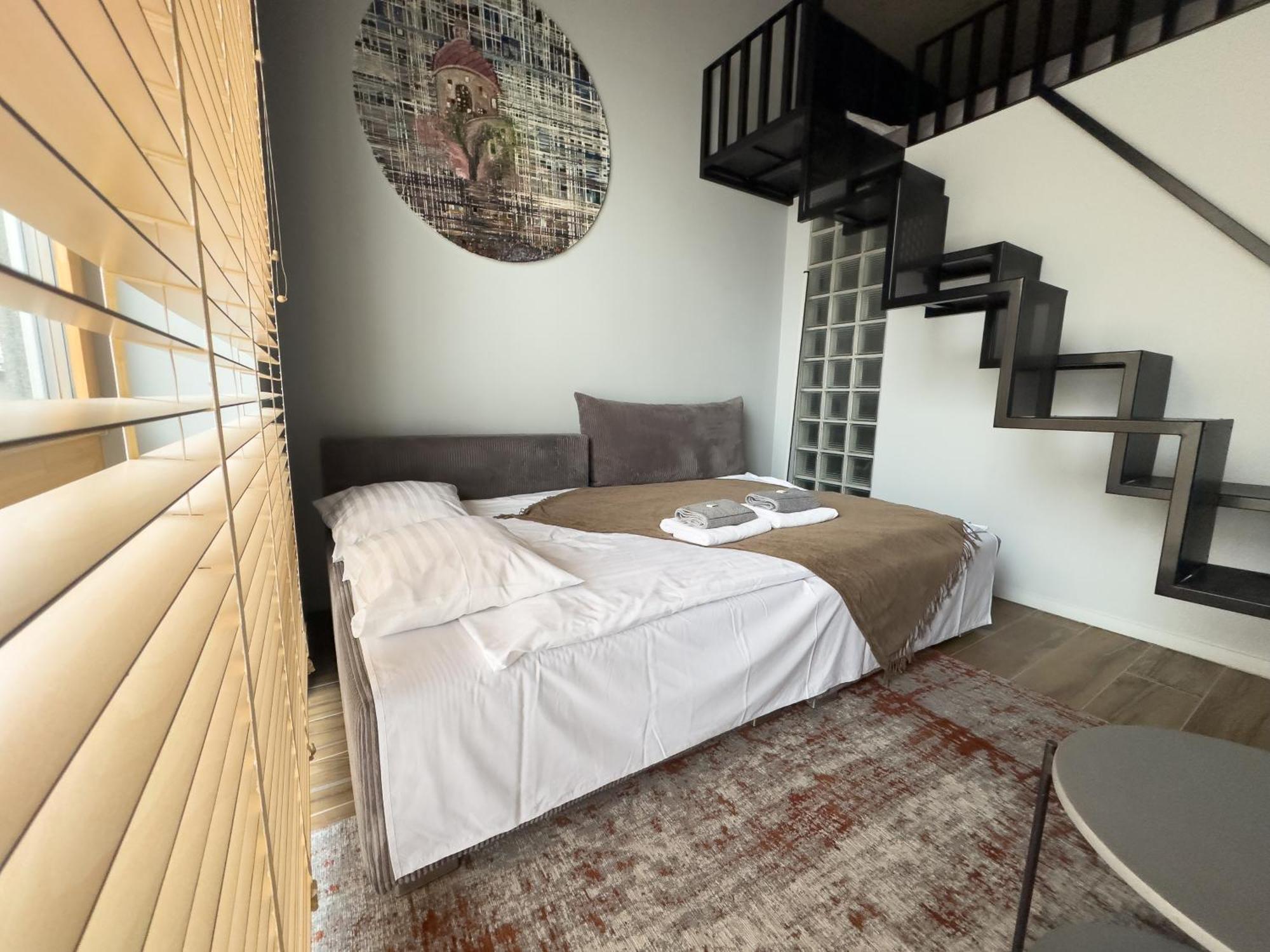 Ivis House Modern Apartment In Vilnius Old Town With Balcony Dış mekan fotoğraf